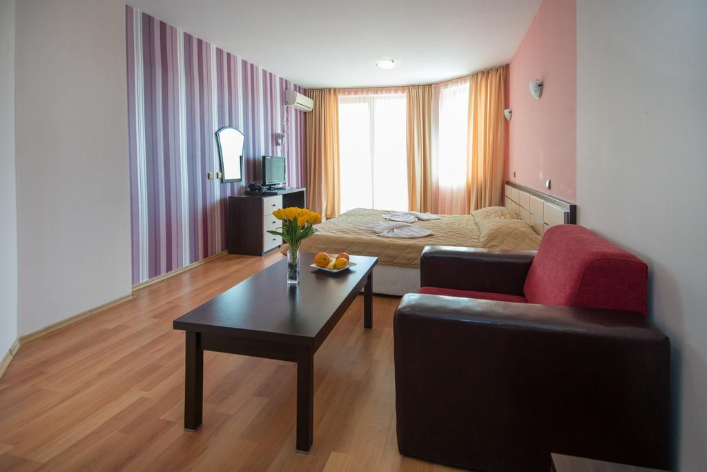 South Beach Hotel - New Management And Free Beach Access 茨雷沃 外观 照片