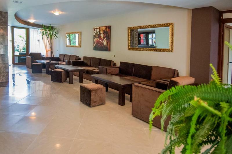 South Beach Hotel - New Management And Free Beach Access 茨雷沃 外观 照片